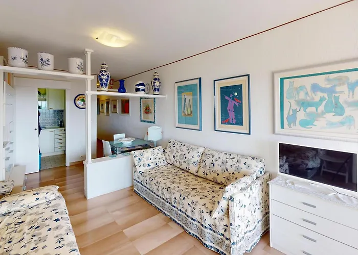 Lejlighed Climatise Avec Vue Et Terrasse A - Fr-1-196-376 Menton